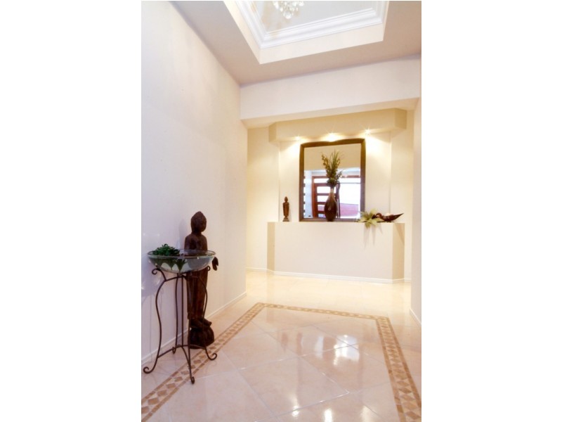 2 Cockatoo Court, Highfields QLD 4352