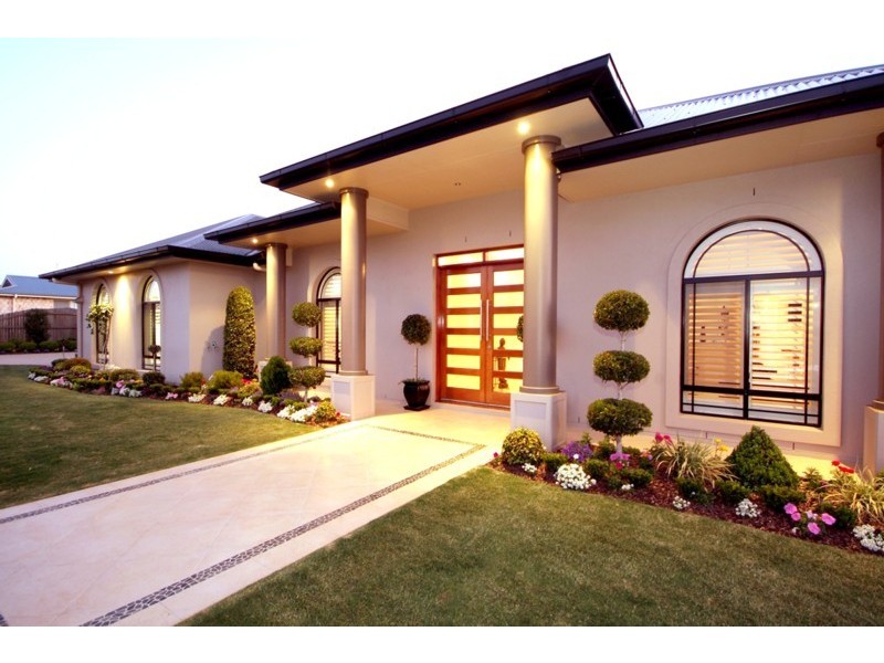 2 Cockatoo Court, Highfields QLD 4352