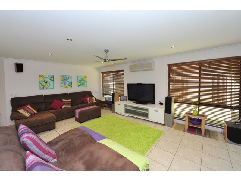 16 Pearl Court, Rangeville QLD 4350