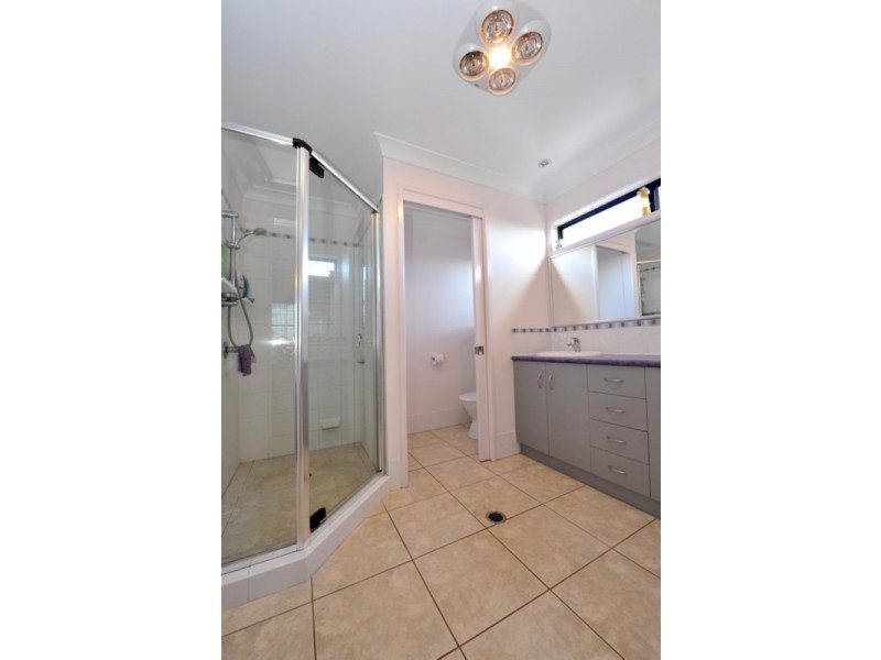 16 Pearl Court, Rangeville QLD 4350