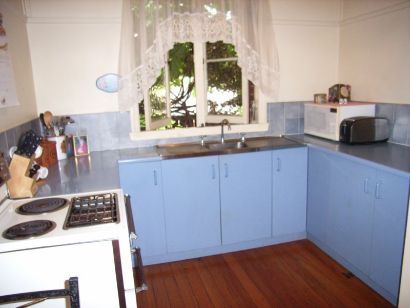 4 Kirk Street, Toowoomba City QLD 4350