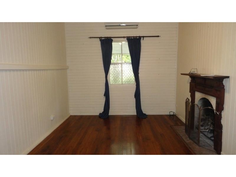 18 Edward Street, North Toowoomba QLD 4350