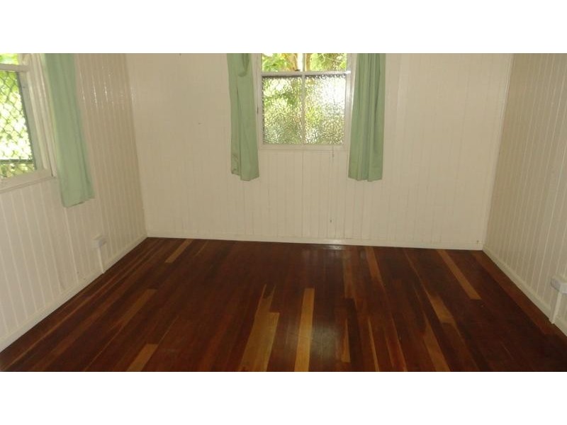 18 Edward Street, North Toowoomba QLD 4350
