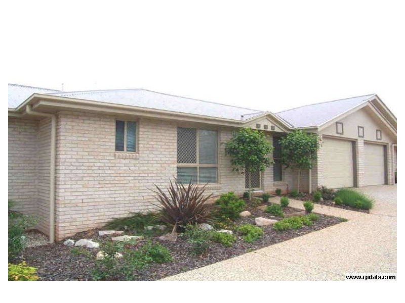 2/244 Mackenzie Street, Rangeville QLD 4350