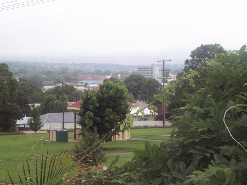 5 Rosewood Street, Newtown QLD 4350