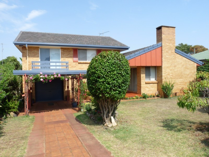 37 High Street, Rangeville QLD 4350