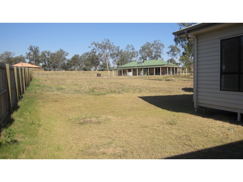 8 Carly Drive, Helidon QLD 4344