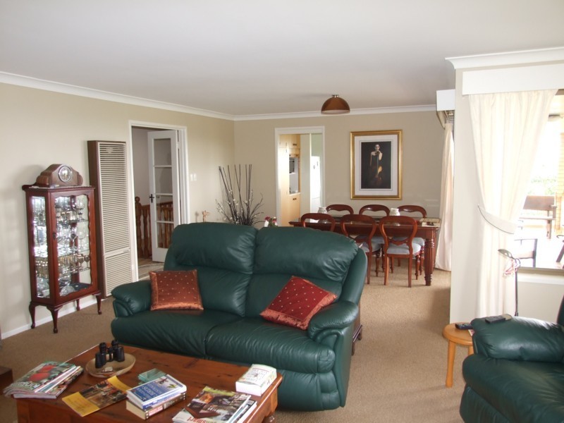 32 Katoomba Crescent, Prince Henry Heights QLD 4350