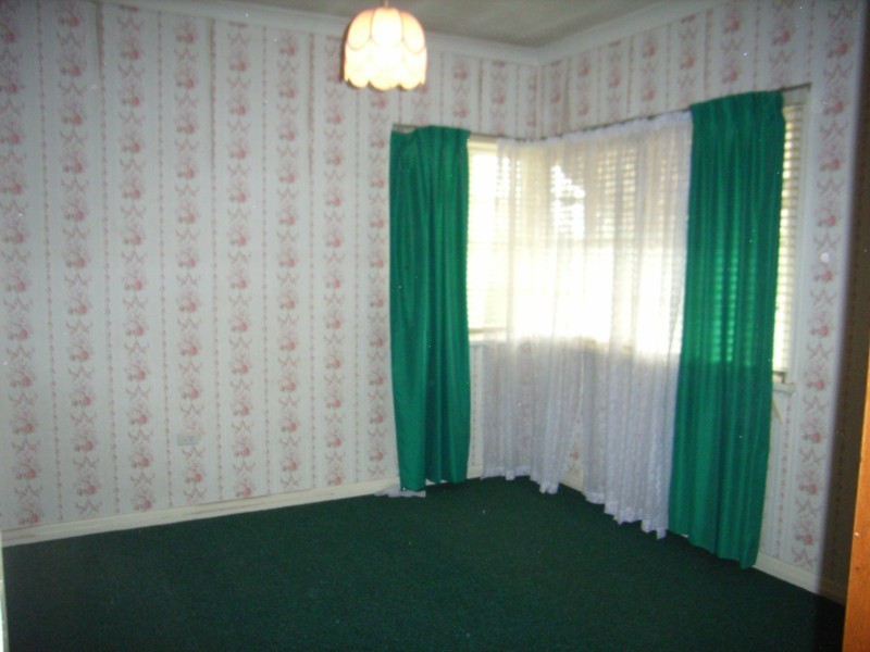 10 Burke Street, Rangeville QLD 4350