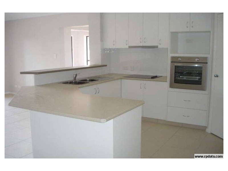 13 Nash Drive, Glenvale QLD 4350