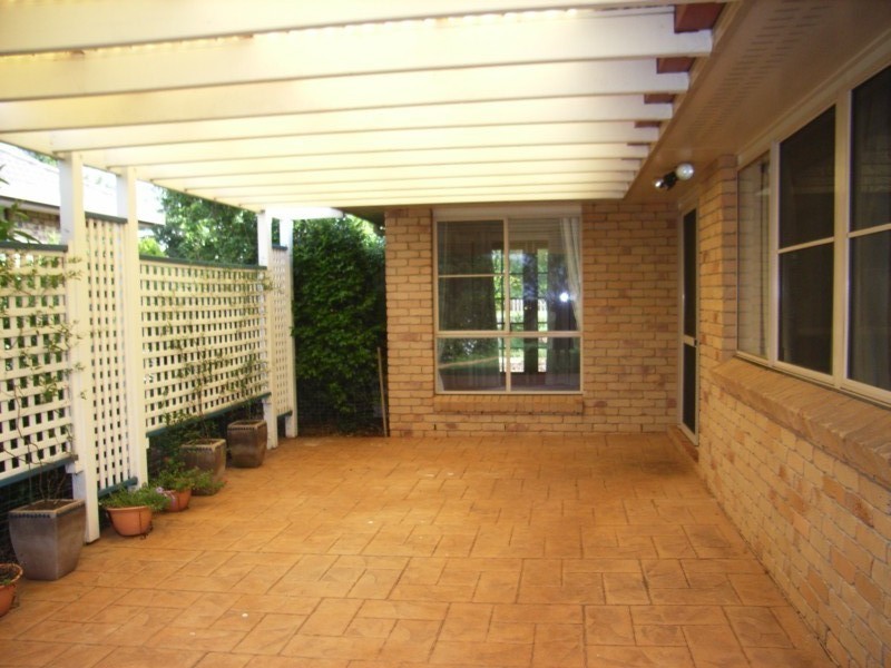 13 Shamrock Court, Middle Ridge QLD 4350