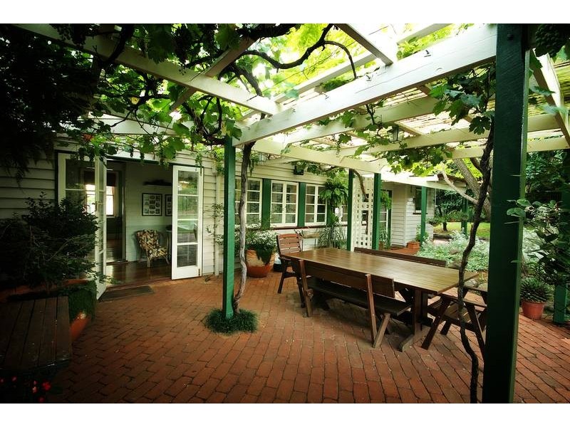 15 Boulton Terrace, Toowoomba QLD 4350