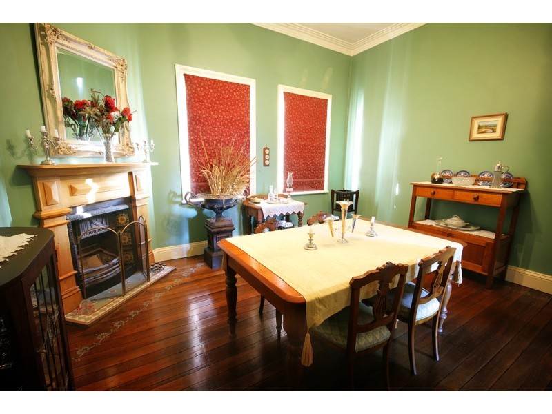 15 Boulton Terrace, Toowoomba QLD 4350