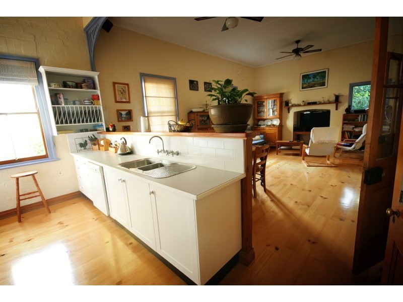 15 Boulton Terrace, Toowoomba QLD 4350