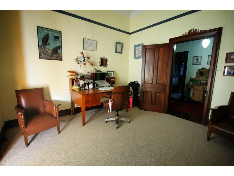 15 Boulton Terrace, Toowoomba QLD 4350