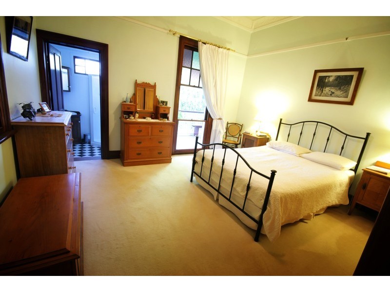 15 Boulton Terrace, Toowoomba QLD 4350