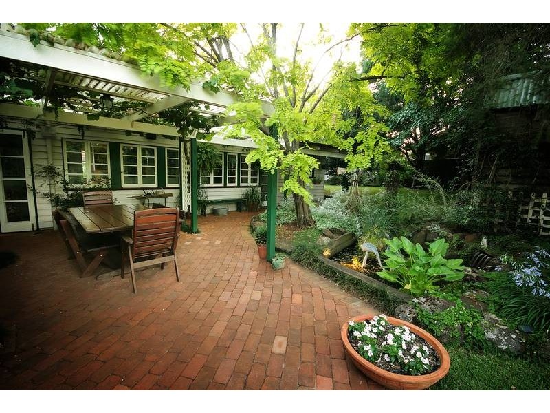 15 Boulton Terrace, Toowoomba QLD 4350