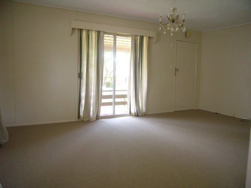 9 Coates Street, Kearneys Spring QLD 4350