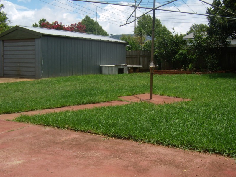 9 Coates Street, Kearneys Spring QLD 4350