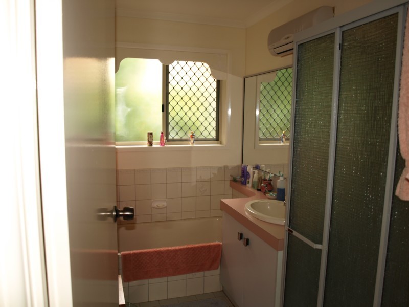39 Seppelt Street, Wilsonton QLD 4350