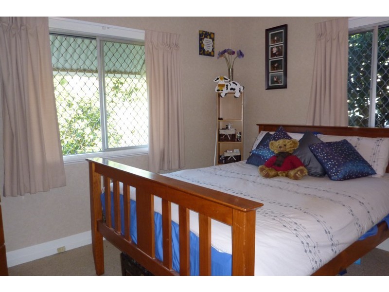 20 Rhyde Street, Mount Lofty QLD 4350