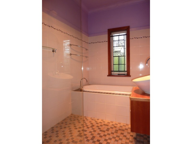 Mount Lofty QLD 4350