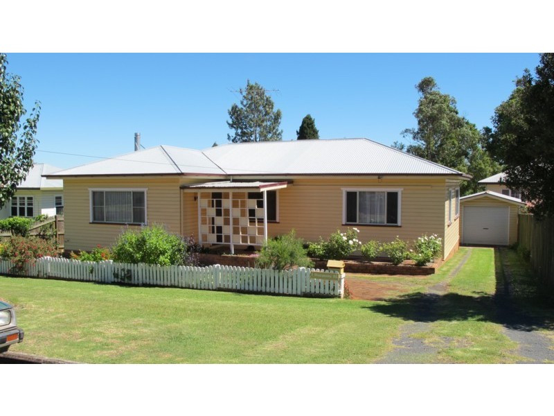 1 Dunmore Street, East Toowoomba QLD 4350