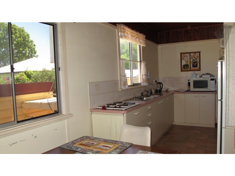 1 Dunmore Street, East Toowoomba QLD 4350