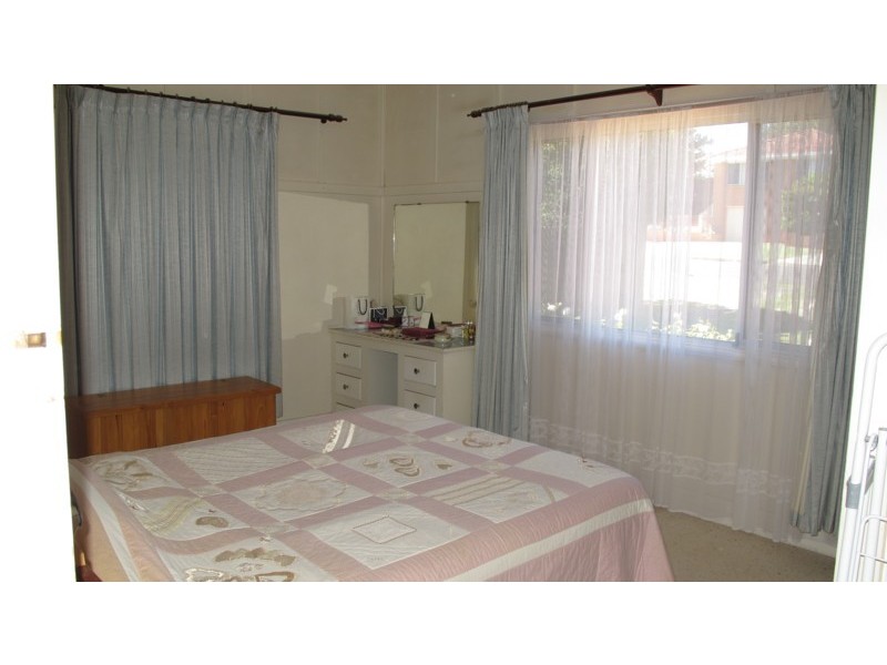 1 Dunmore Street, East Toowoomba QLD 4350