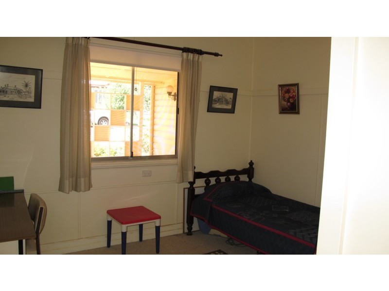 1 Dunmore Street, East Toowoomba QLD 4350