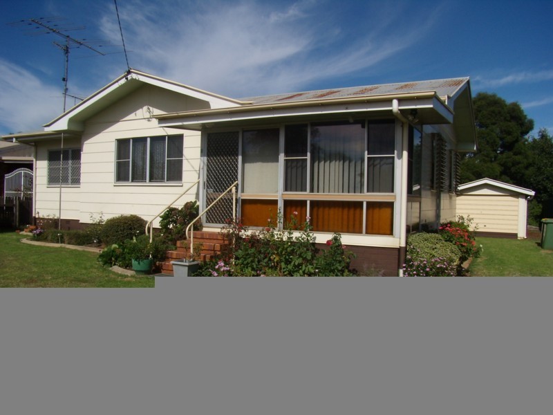 1 Wieck Street, Newtown QLD 4350