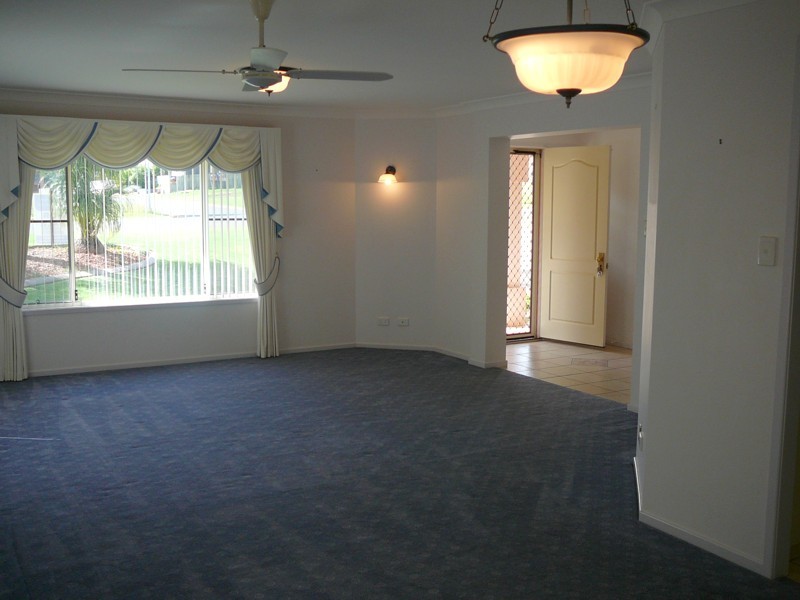 373 Mackenzie Street, Middle Ridge QLD 4350