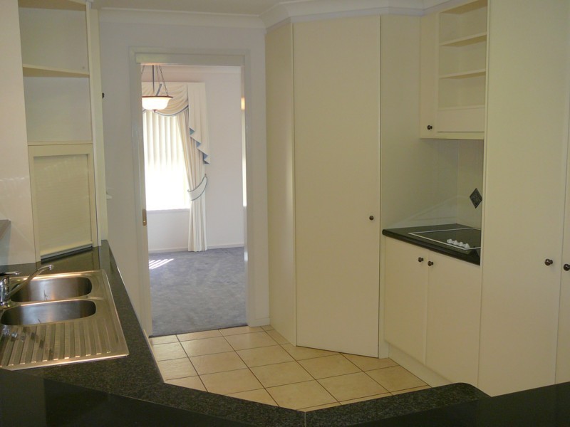 373 Mackenzie Street, Middle Ridge QLD 4350