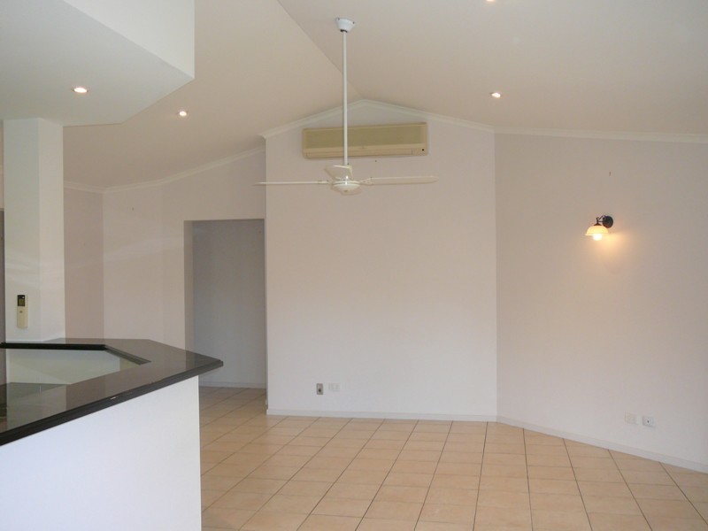 373 Mackenzie Street, Middle Ridge QLD 4350
