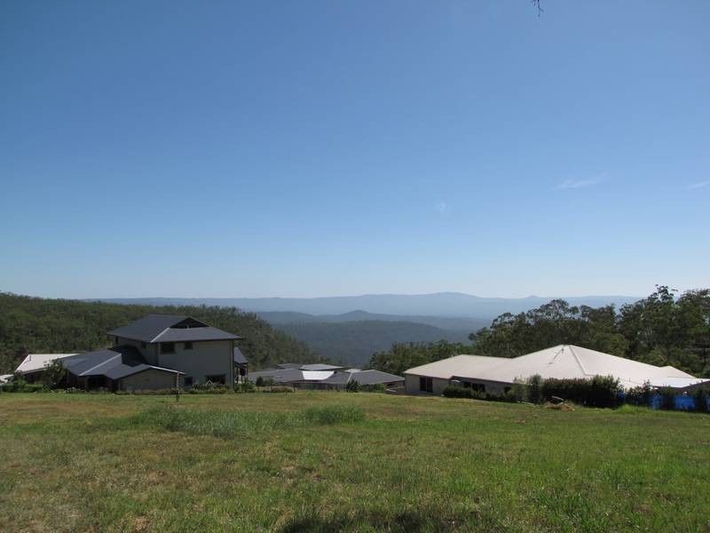 4B Mackenzie Street, Mount Lofty QLD 4350