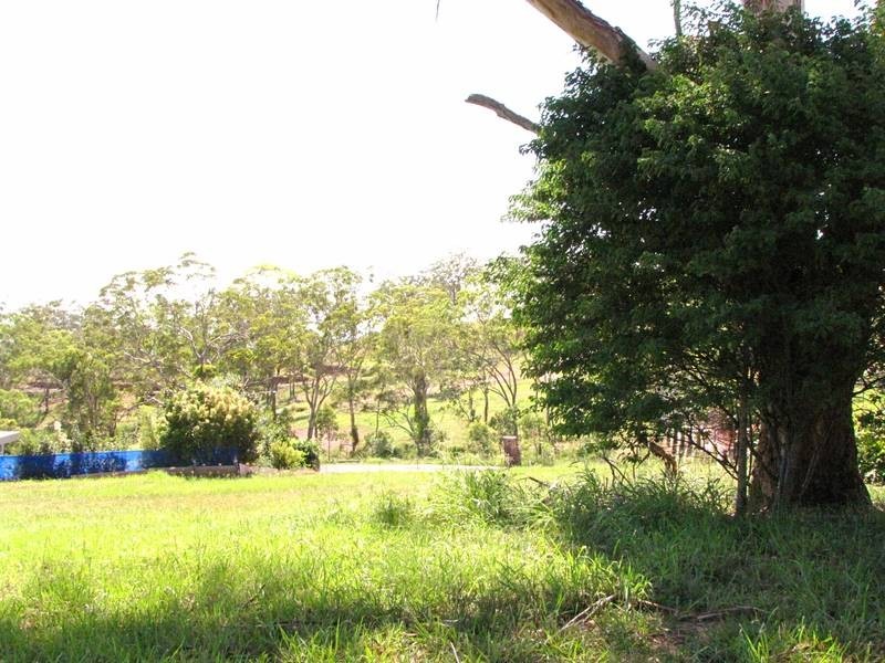 4B Mackenzie Street, Mount Lofty QLD 4350