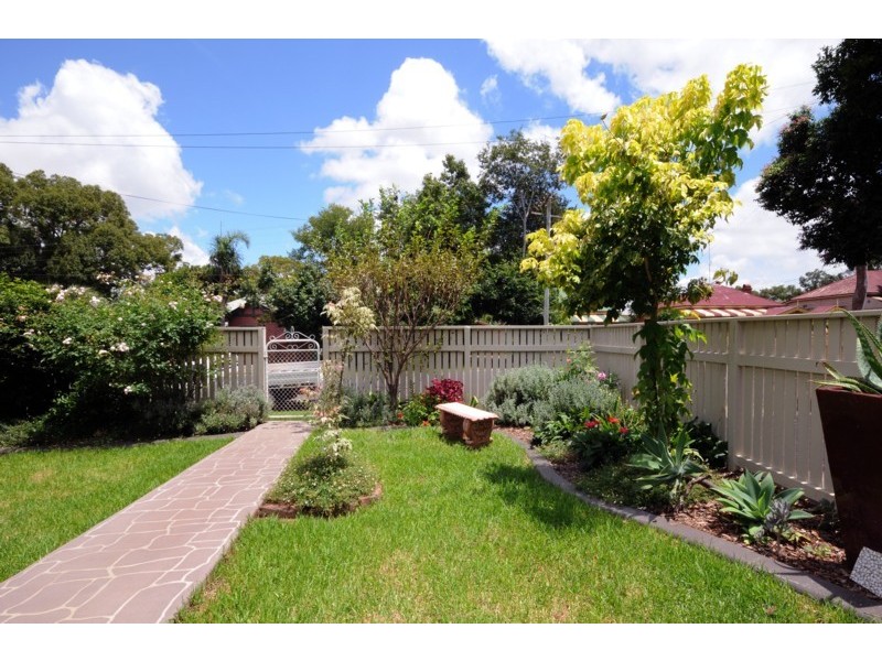157 Bridge Street, North Toowoomba QLD 4350