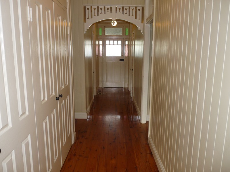 255 Geddes Street, Centenary Heights QLD 4350