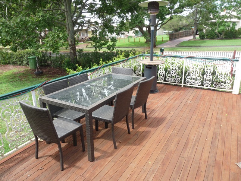 255 Geddes Street, Centenary Heights QLD 4350
