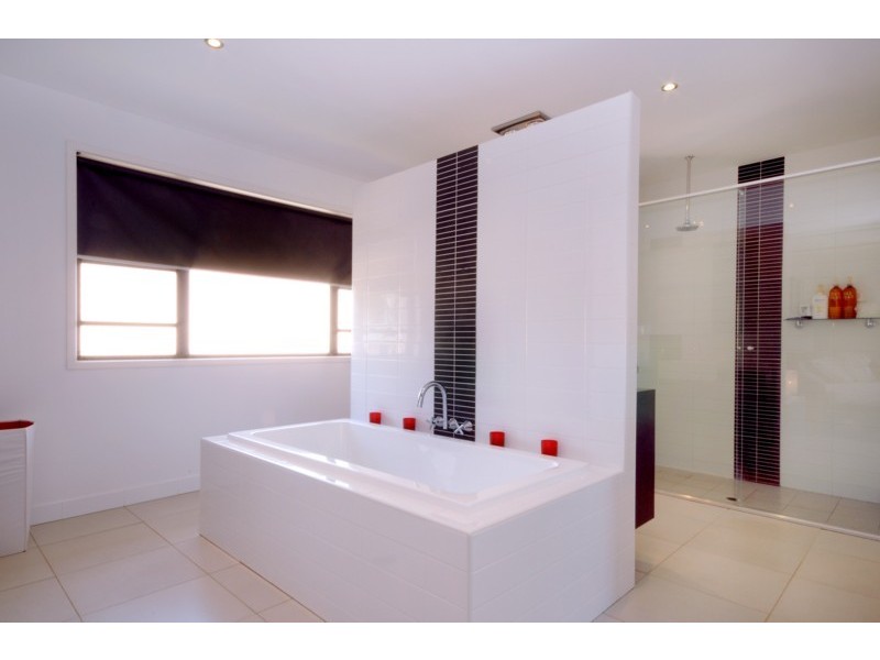 Middle Ridge QLD 4350