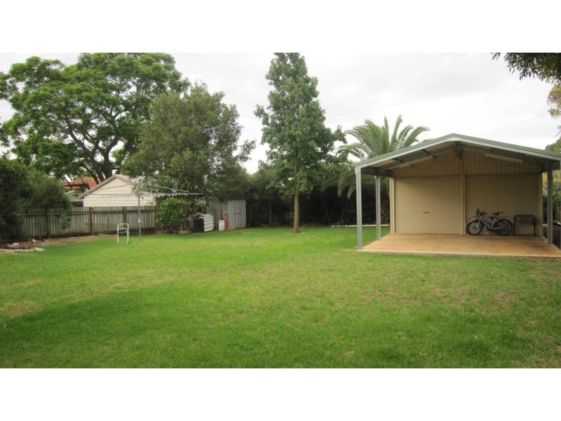 13 Wallace Street, Newtown QLD 4350