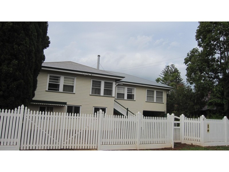 13 Wallace Street, Newtown QLD 4350