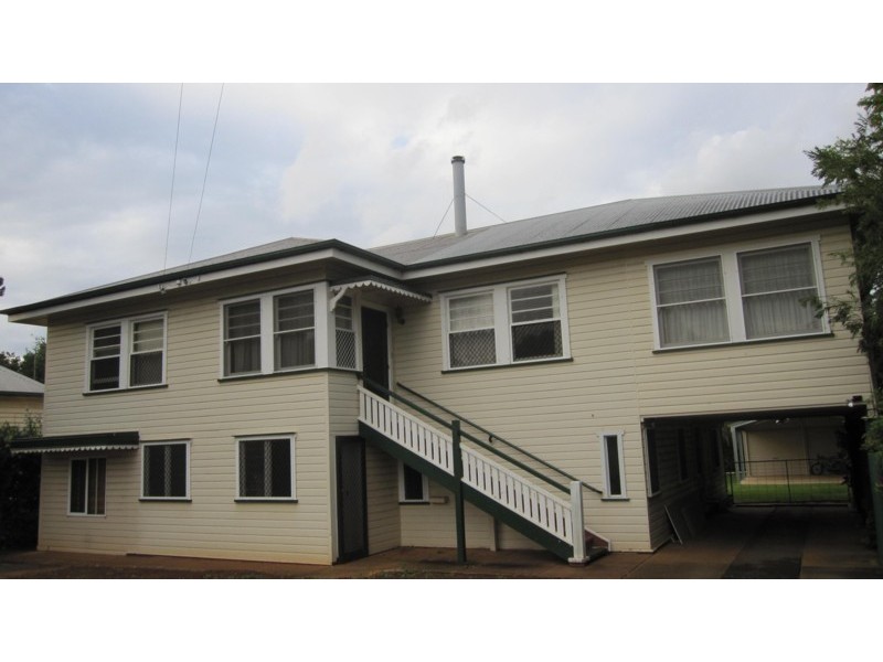 13 Wallace Street, Newtown QLD 4350