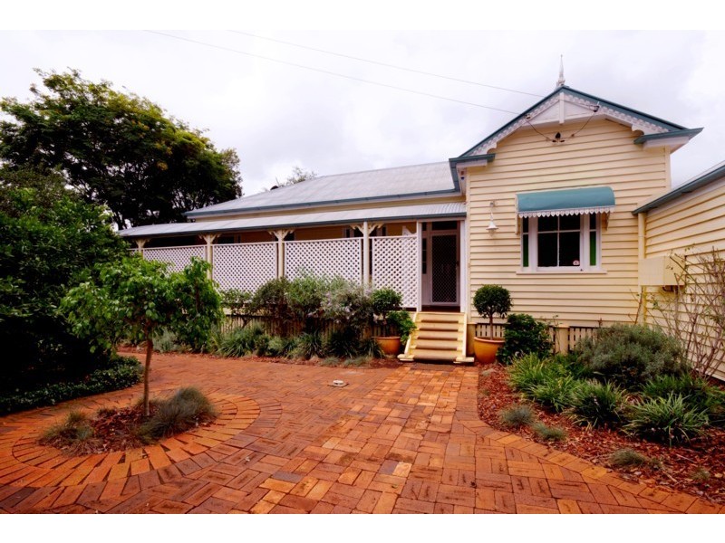 208 Geddes Street, South Toowoomba QLD 4350