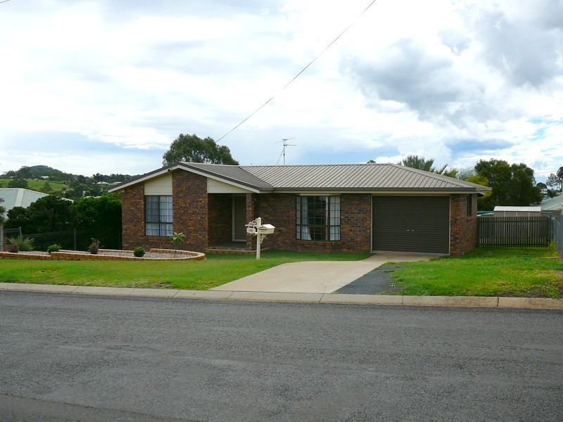 135 Gorman Street, Darling Heights QLD 4350