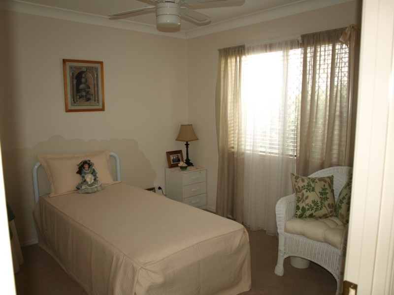 1/2b Llewellyn Street, Centenary Heights QLD 4350