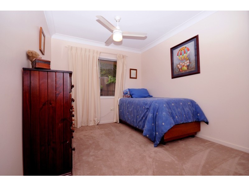 50 Mackenzie Street, Mount Lofty QLD 4350