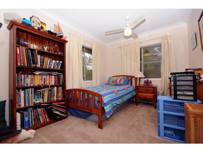 50 Mackenzie Street, Mount Lofty QLD 4350