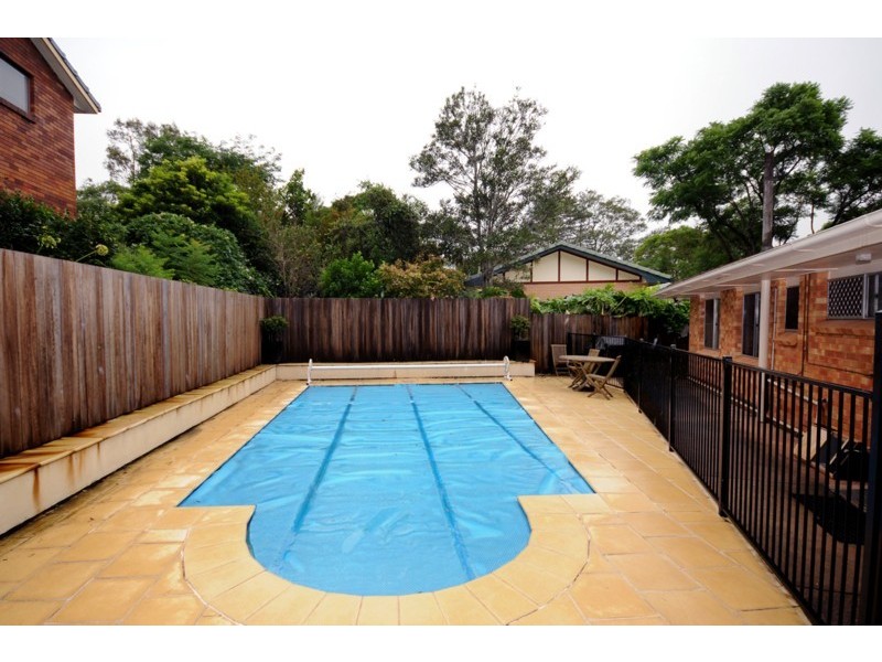 50 Mackenzie Street, Mount Lofty QLD 4350