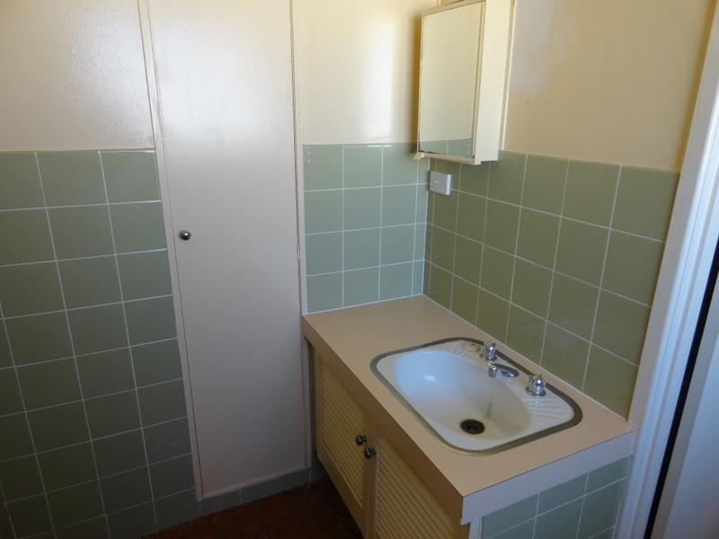 5/60 West Street, Newtown QLD 4350